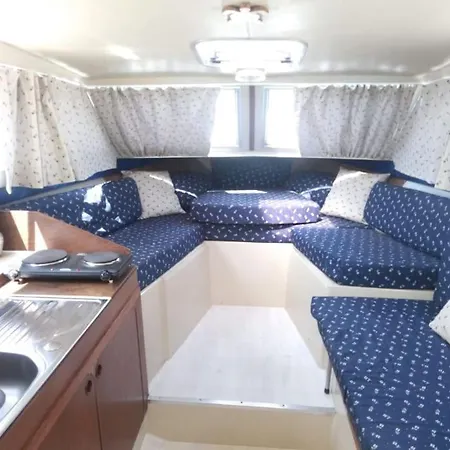 보트호텔 Bateau Entre Terre Sauvage Et 생트마리라메르